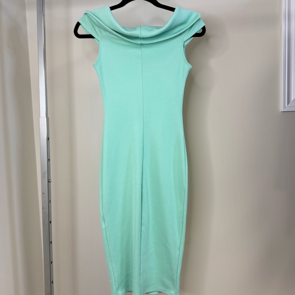 Goddiva London Mint Green Bodycon Dress Size 6 Off-Shoulder Midi Cocktail Dress - Picture 3 of 10
